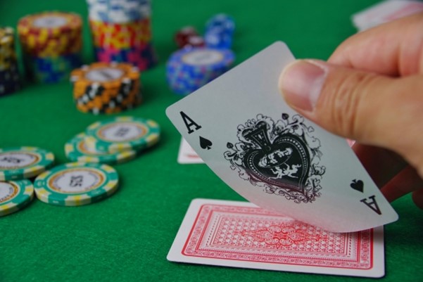 実は簡単って本当？バカラの賭け方や遊び方を紹介